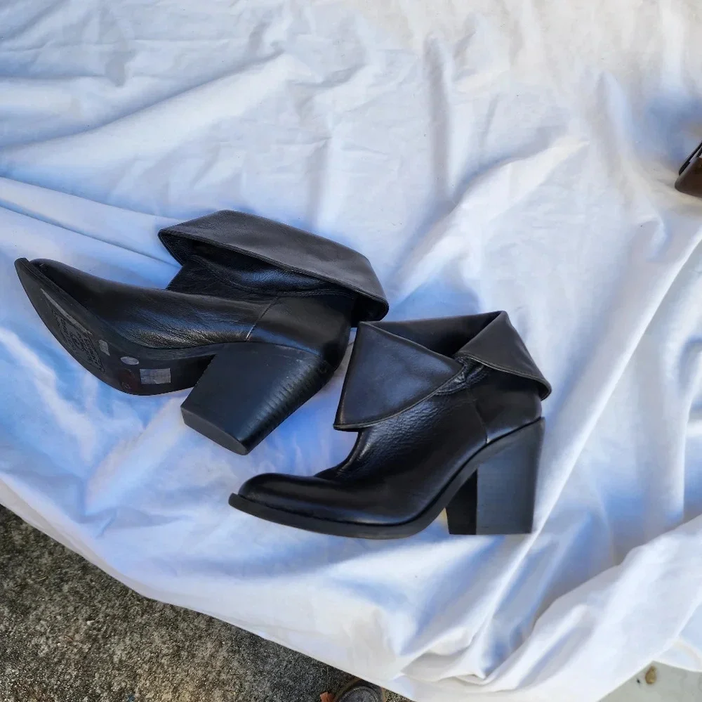 Lucky Brand Black leather‎ foldover ankle boots 6 NWT